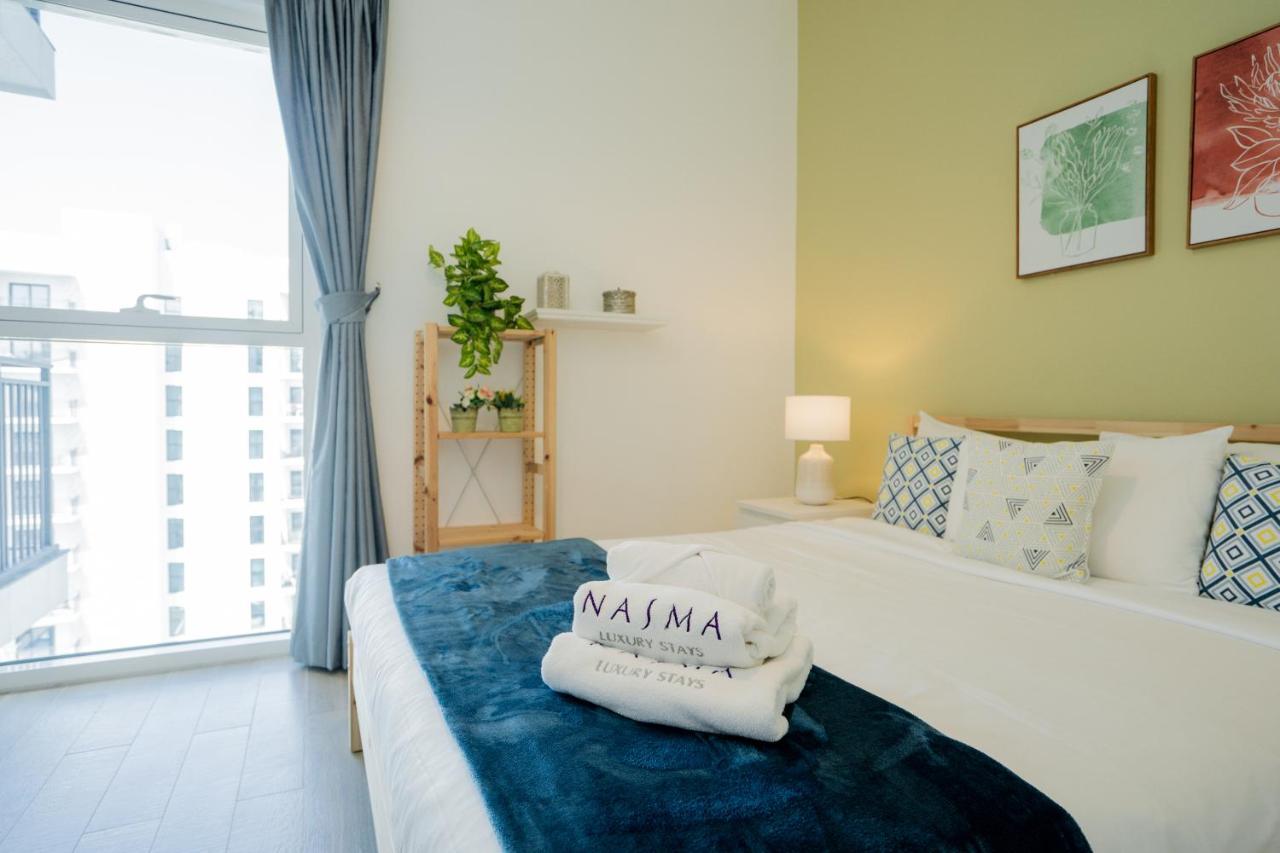 Nasma Luxury - Waterfront Retreat With Balcony Near Theme Park *