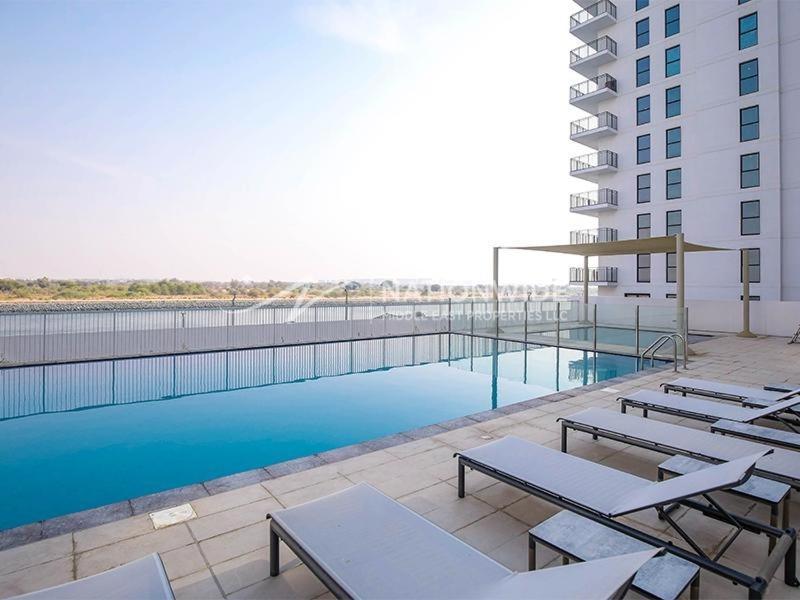 Nasma Luxury - Waterfront Retreat With Balcony Near Theme Park Apartment Abu Dhabi